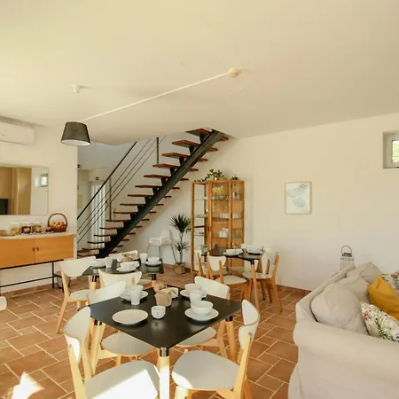Pe Na Areia - 3*