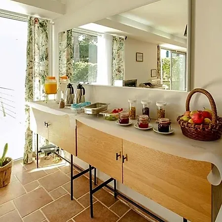 Bed and Breakfast Pe Na Areia - 3*
